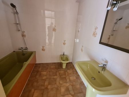Location Appartement 2 pièces 85m² - Photo 5