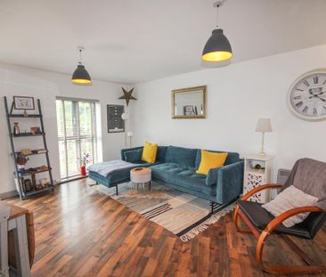 2 bedroom flat to rent - Photo 4