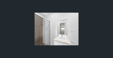 Impressive Modern Apartment with Spacious Living! - Photo 5