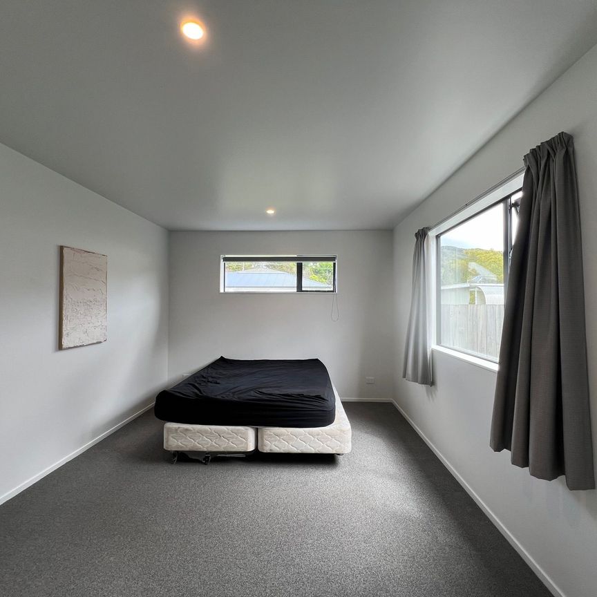 Wainuiomata 3 Bedrooms - Photo 1