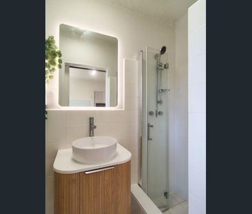 Furnished Apartment in the Heart of Ryde - Photo 4