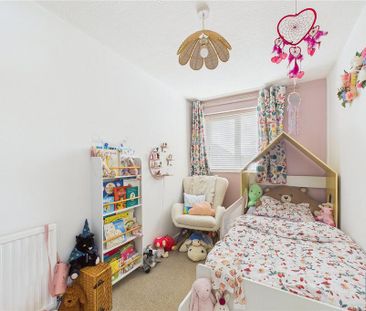 2 bedroom semi-detached house to rent - Photo 2