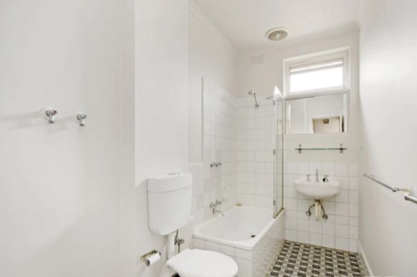 Position, Position, Position ! - Photo 1