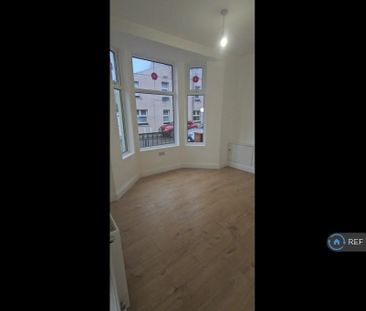 4 bedroom terraced house to rent - Photo 2