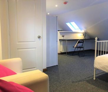 Studio to rent - Photo 6