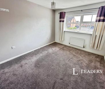 3 bedroom semi-detached house to rent - Photo 6