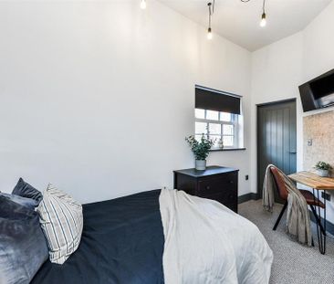 Studio to rent - Photo 6