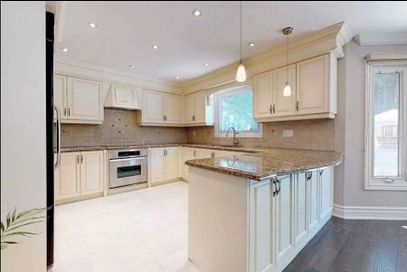 For Lease - 502 Palmer Avenue Unit# Upper 2 Bedrooms, Richmond Hill, Ontario - Photo 5