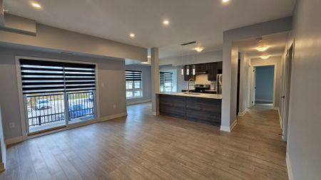 For Lease - 10 Culinary Lane Unit# 111, Barrie, Ontario - Photo 4