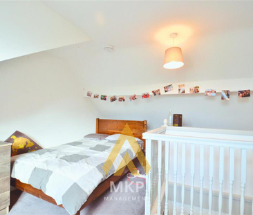 4 bedroom terraced house to rent - Photo 2