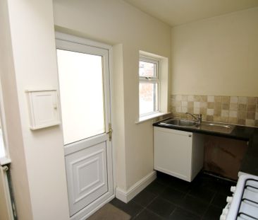 2 Bedroom HOUSE, Chester - Photo 6