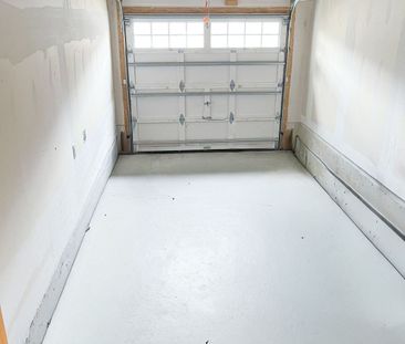 For Lease - 565 Barons Street, Vaughan, Ontario - Photo 2