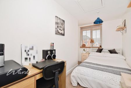 3 bedroom semi-detached house to rent - Photo 3