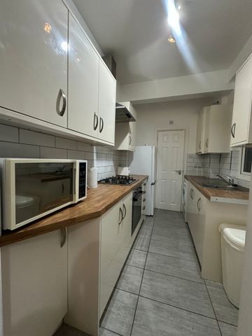Broomfield Road, Coventry - - Photo 2