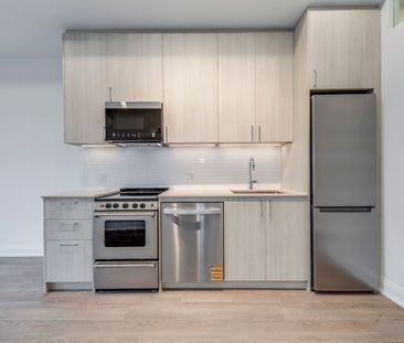 For Lease - 3250 Carding Mill Trail Unit# 522, Oakville, Ontario - Photo 4