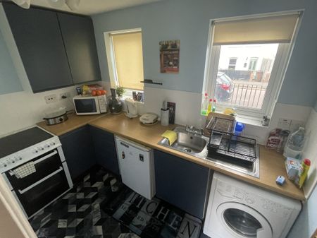 Greyhound Road, Sutton - Photo 5