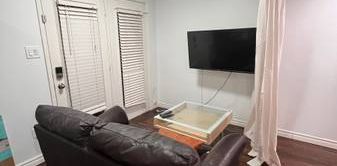 Cute First Floor Bachelor Unit (Not Basement) For Rent - Photo 2