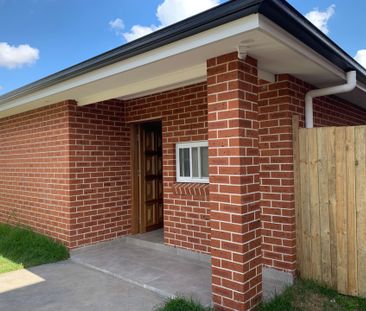 Modern 3-Bedroom Granny Flat in Doonside - Photo 3