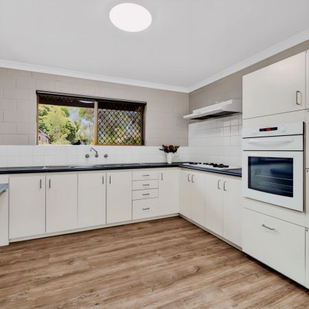 4 Bedroom Apartment south En-Suite - Photo 2