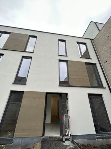 Nieuwbouwappartement met terras en dubbele staanplaats - Photo 3