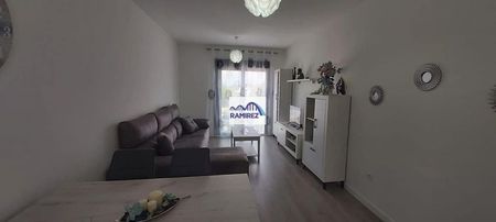 Alquiler de piso en Calle Berlín - Photo 3