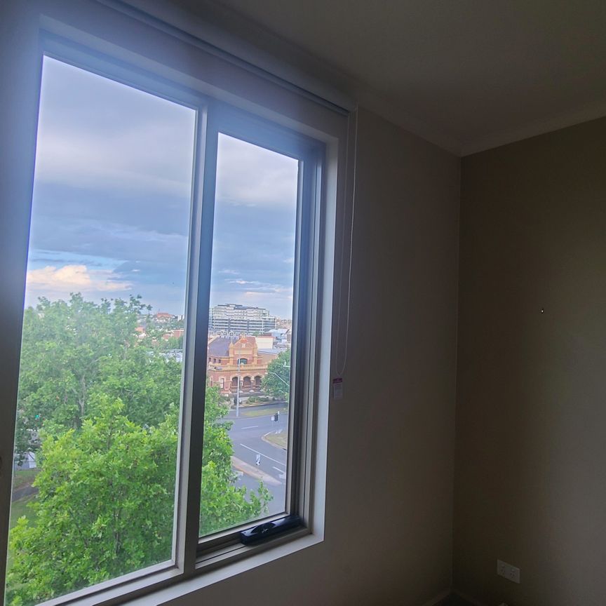 Moonee Ponds - Photo 1