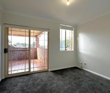 SPACIOUS DUPLEX HOME - Photo 3