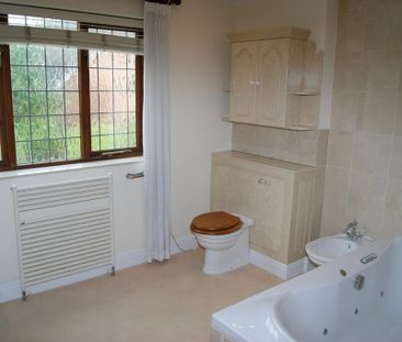 7 bedroom detached house to rent - Photo 5