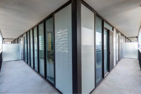 For Lease - 8 Eglinton Avenue Unit# 2005, Toronto, Ontario - Photo 3