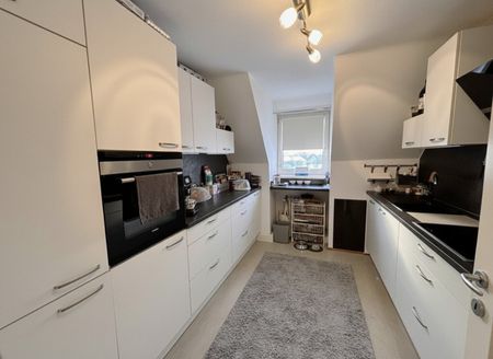 Idyllisches Dachgeschoßwohnung mit großem Balkon und Grünblick in Linz - Photo 4