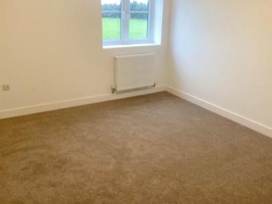 4 bedroom detached house to rent - Photo 1