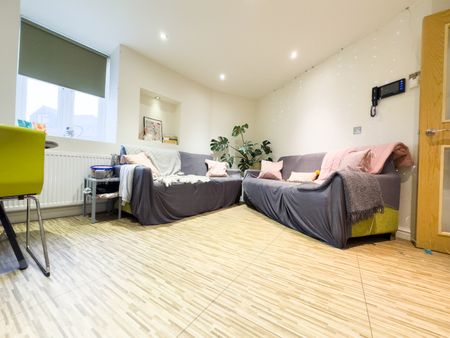 Miskin Street, Cathays - Photo 2