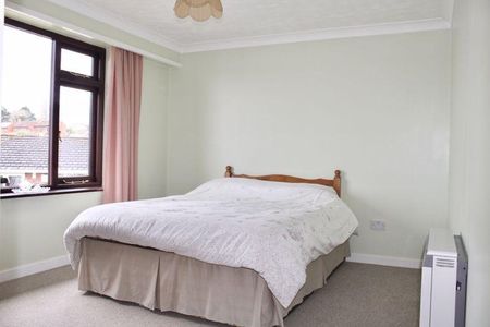 2 bedroom bungalow to rent - Photo 2