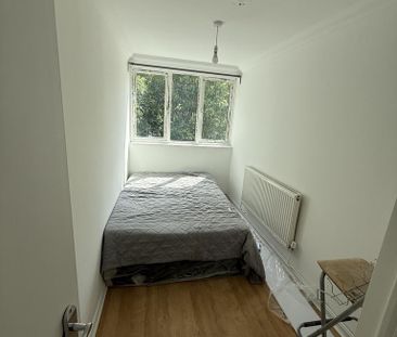 4 bedroom maisonette to rent - Photo 4