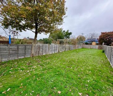 2 bedroom semi-detached house to rent - Photo 4