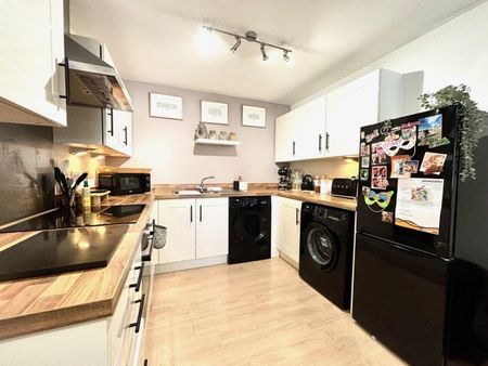 Chatham Road, Stratford-upon-Avon, CV37 - Photo 5