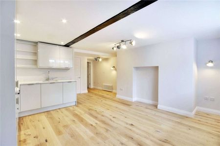A stylish and contemporary apartment in a central Sevenoaks location. - Photo 2