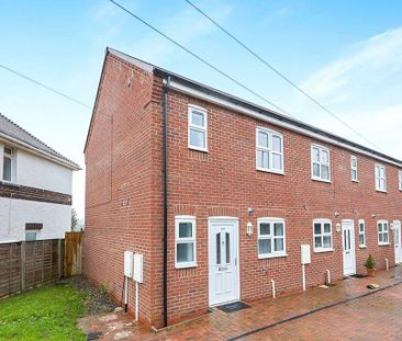 2 bedroom end of terrace house to rent - Photo 6