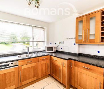 2 bedroom flat to rent - Photo 2