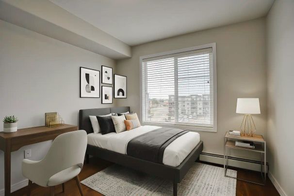 Hollick Kenyon Apartments — Layout D - Photo 1