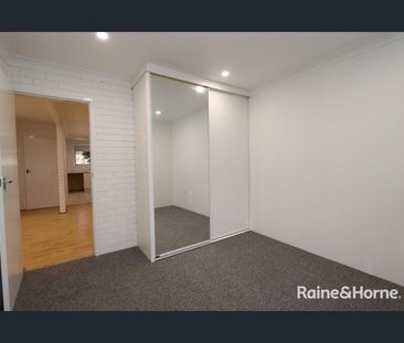 2 Bedroom Unit Close to the RSL Club & IGA - Available 23.12.2025 - Photo 2