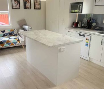 Amazing Find On Atkinson Street - Photo 2