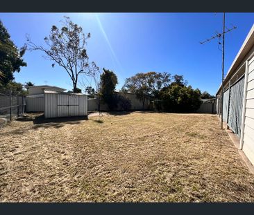 31 Yeates Street, Moranbah, Qld 4744 - Photo 4