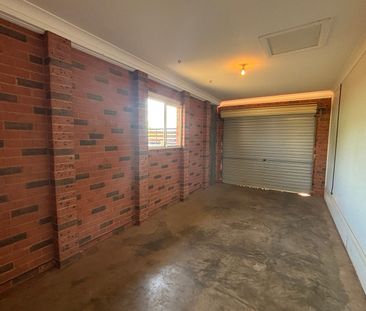 13 Websdale Drive, Dubbo, NSW 2830 - Photo 5