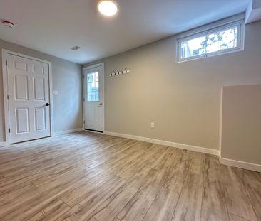 For Lease - 58 Moore Place Unit# B, Barrie, Ontario - Photo 6