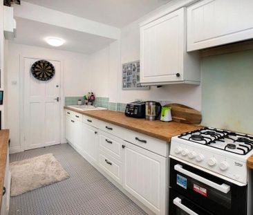 3 bedroom terraced house to rent - Photo 6