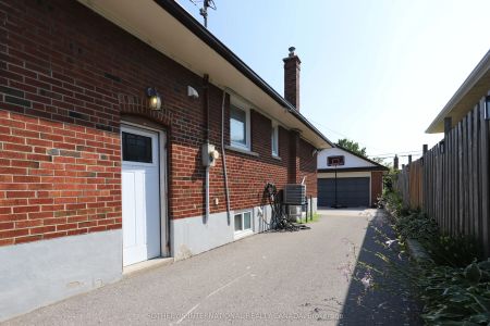 885 Myers Street #Basment - Photo 3