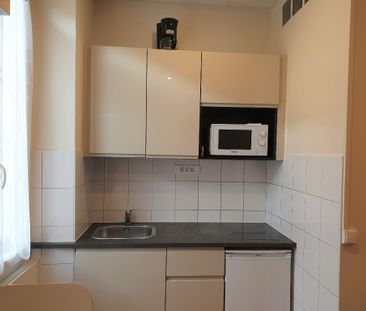 Location Appartement 1 pièce 18m² ST DENIS 93200 - Photo 1