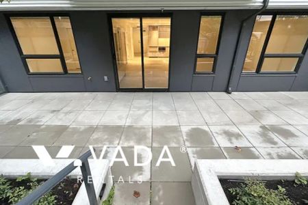 Unfurnished, Pet Friendly, 2 Bed 2 Bath Apartment For Rent - Photo 2