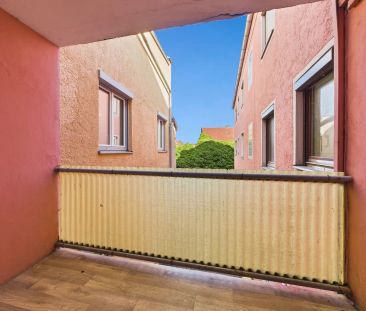 Geräumige 2-Zimmer-Wohnung in älterem Gebäude inmitten des Marktes ... - Photo 6